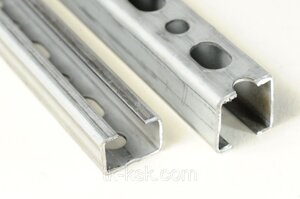 Профиль перфорированный 20х30х20х1.4 (2.5 м.п.) - фото Профиль перфорированный 20х30х20х1.4 (2.5 м.п.) от компании WELLTORG. COM. UA - фото