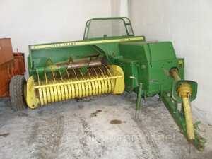 Прес-підбирач John Deere 336A