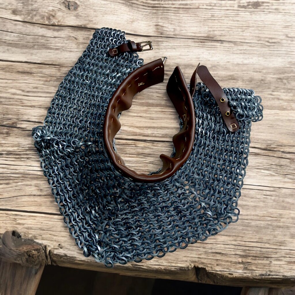 Cosplay Середньовічний Горжет з полімерних кілець для косплею від компанії Магазин "Голіаф" - фото 1