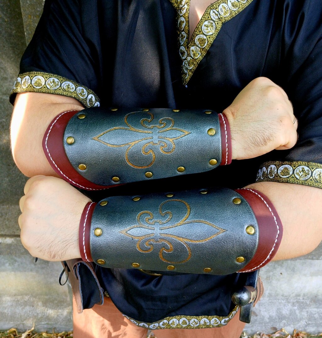 Косплей Cosplay Середньовічні латні наручі "Shield of the Warrior" (пара) з EVA Foam для косплея від компанії Магазин "Голіаф" - фото 1