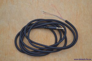 Кабель AUX або для навушників та гарнітур