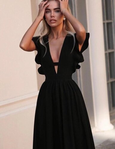 Спокусливе плаття чорного кольору у вирізі на грудях 36-70 розмір