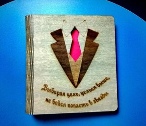 Дерев'яний блокнот "Костюм з краваткою"на цільної обкладинці з ручкою), щоденник з дерева