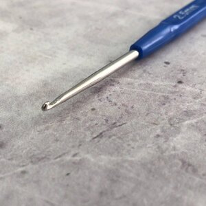 Гачок для в'язання Sindtex синій #2,5 з пластиковою ручкою