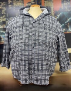 Чоловіча тепла сорочка в чорно-білій клітці з капюшоном великого розміру на обем 130-150см
