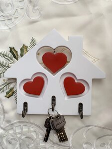Ключниця біла з сердечками "Будиночок" з дерева та МДФ