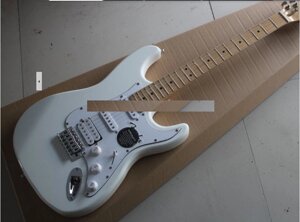 Електрогітара Fender Stratocaster Arctic White S-S-H China