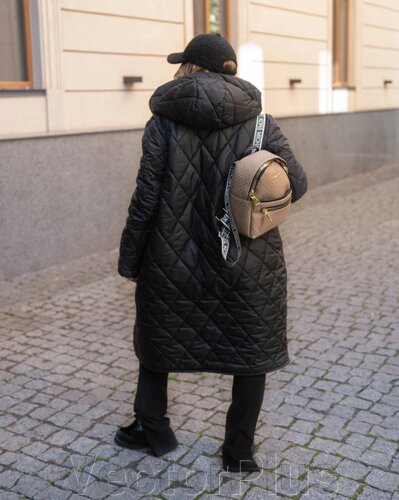 Женское зимнее пальто черное ромб размер 58/60 386145