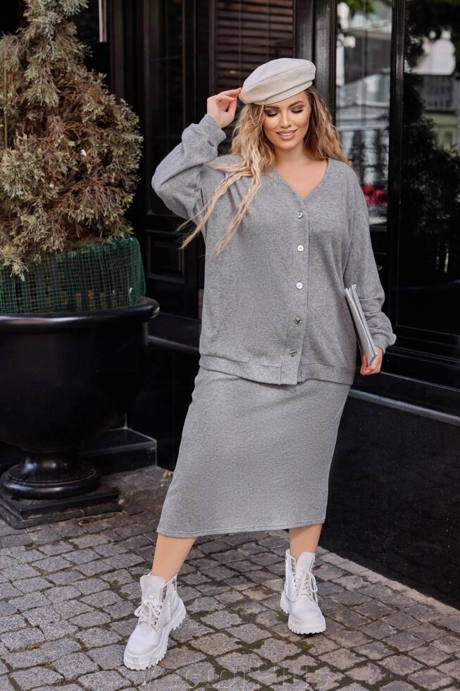 Жіночий костюм сірого r. 48/50 378022 від компанії VectorPlus - фото 1