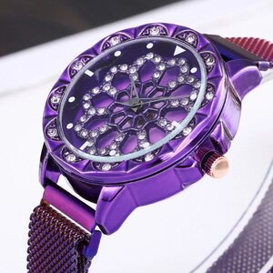 Жіночий годинник Classic Diamonds фіолетовий і блакитний із каучуковим ремінцем | Годинник Зоряне небо на магніті