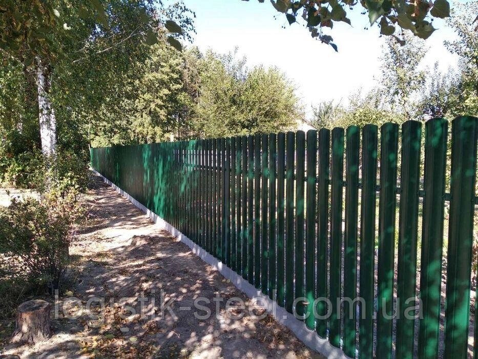 Євроштакетник металевий двосторонній Україна, висота 2 м ширина 130 мм, товщина 0,45 мм, зелений RAL 6005 від компанії Логістик Сталь - фото 1