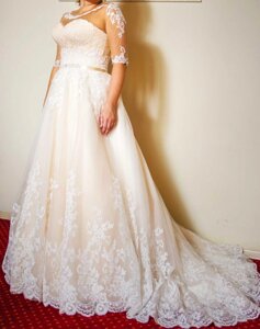 Авторська весільна сукня