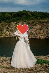 Весільне плаття пудра