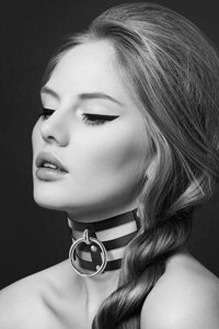 Чокер БДСМ з кріпленням для повідця з трьох ремінців Bijoux Pour Toi - Fetish потрійний Talla