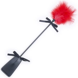 Стек двосторонній для БДСМ ігор чорного кольору з лоскотанням червоним пір'їнкою Runyu Tender and painful Talla