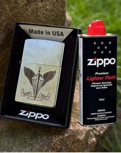 Запальничка бензинова Zippo Street Chrome 207 у подарунковому наборі з іменним гравіюванням Код/Артикул LG53P