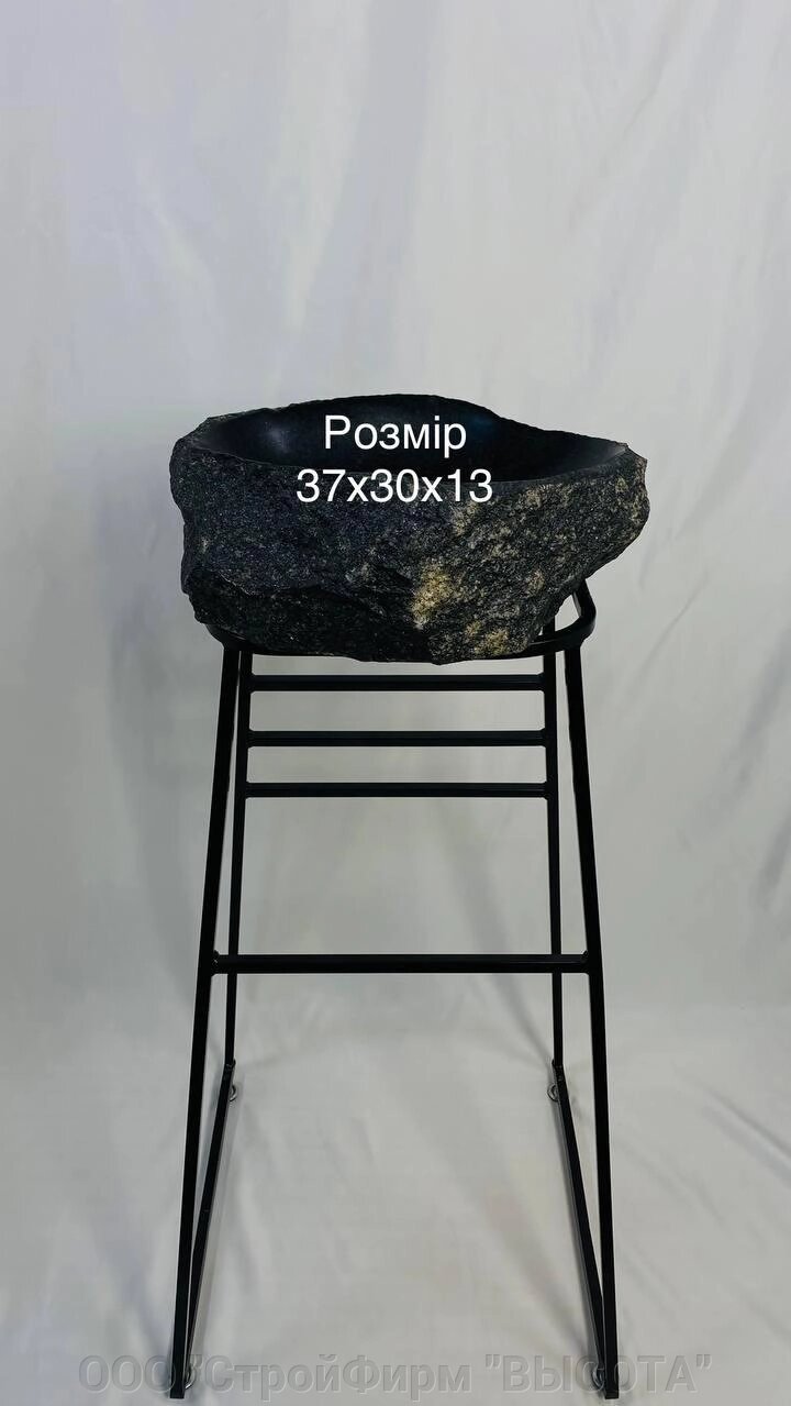 Раковина з натурального каменю. Граніт Нікітинський 37/30/13 від компанії ТОВ "будфірми" ВИСОТА " - фото 1