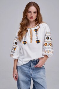 Жіноча вишиванка "Даніела", біла лляна вишита блуза в українському стилі