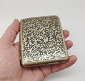 Портсигар металевий із малюнком, колір - бронза (на 20 цигарок) арт. 04027