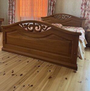 Ліжко дубове двоспальне 200 см* 172 см