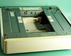 Професійний лоток для паперу HP Pagewide MGD – зберігайте порядок на 550 аркушів