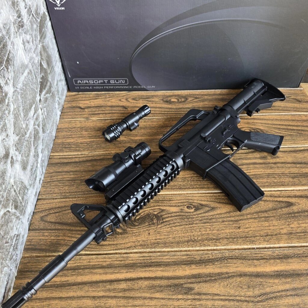 Дитячий пластиковий автомат M4A1 Vigor з ліхтариком та лазерним прицілом для 6 мм куль. від компанії Кілометр - фото 1