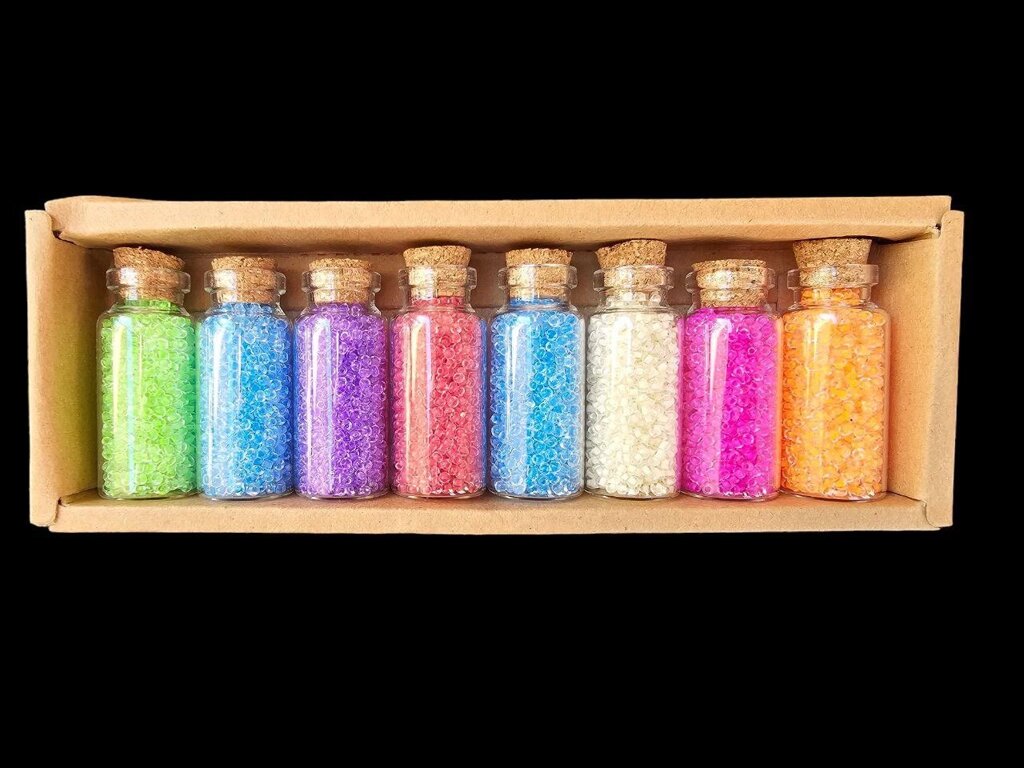 Набір Бісеру з 8 кольорів для створення Прикрас "Розкіш Кольорів" у баночках від компанії Кілометр - фото 1
