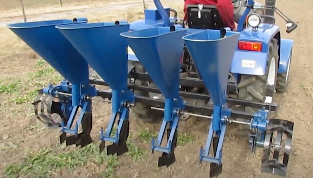 Часникосаджалка 3 рядна ложка 24, 34 до мiнiтрактора від компанії Agrofast - фото 1