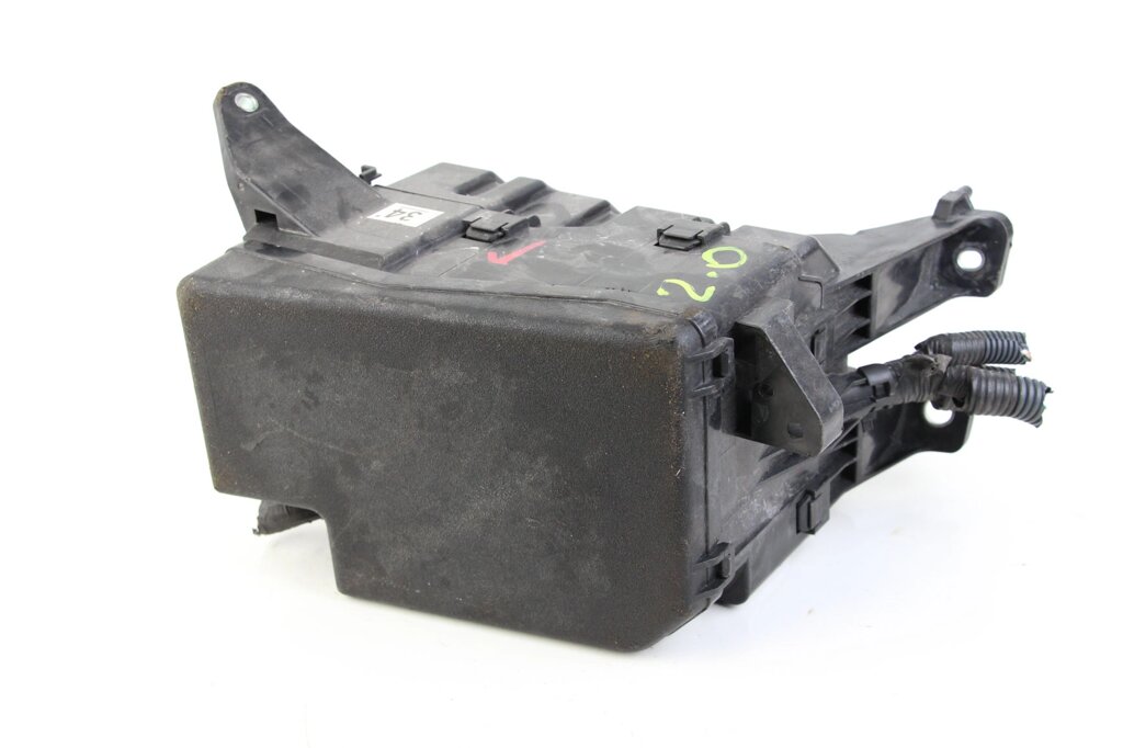 Блок запобіжників двигуна 2.0 RH Toyota RAV-4 III 2005-2012 8274242030 (46370) від компанії Автозапчастини б/в для японських автомобілів - вибирайте Razborka6062 - фото 1