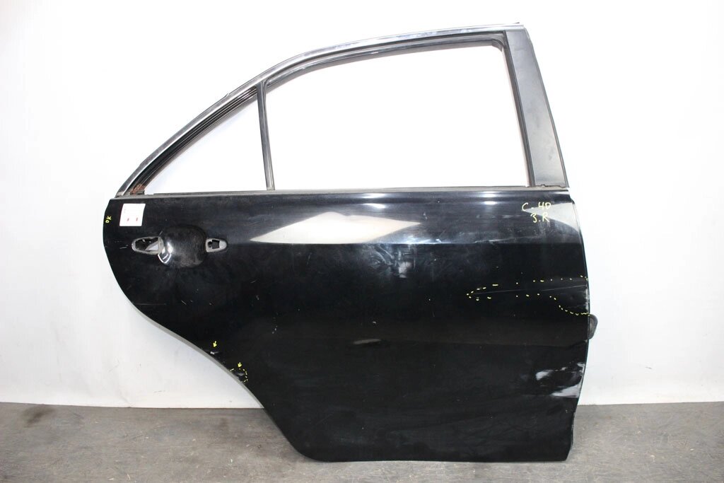Двері задня права дефект Toyota Camry 40 (XV40) 2006-2011 6700333161 (81411) від компанії Автозапчастини б/в для японських автомобілів - вибирайте Razborka6062 - фото 1