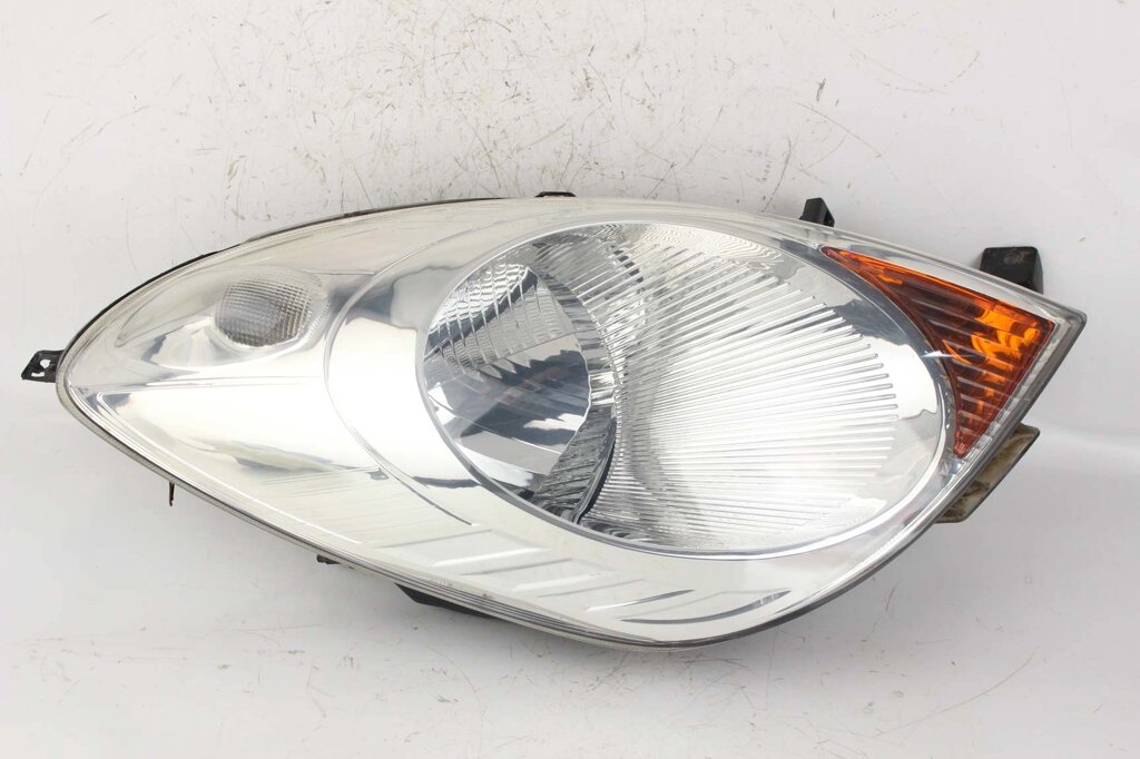 Фара права не оригінал -09 Depo Nissan Note (E11) 2006-2013 260109U10A (5625) від компанії Автозапчастини б/в для японських автомобілів - вибирайте Razborka6062 - фото 1