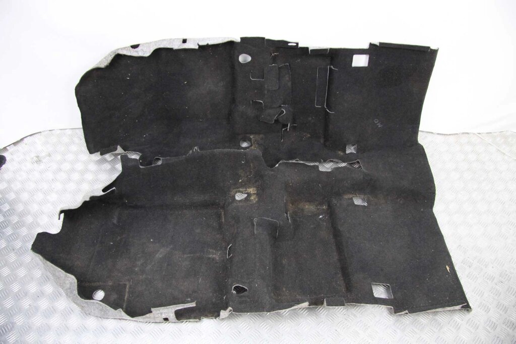 Килим салону МКПП Mitsubishi Outlander (CW) XL 2006-2014 7270A238XA (46701) від компанії Автозапчастини б/в для японських автомобілів - вибирайте Razborka6062 - фото 1