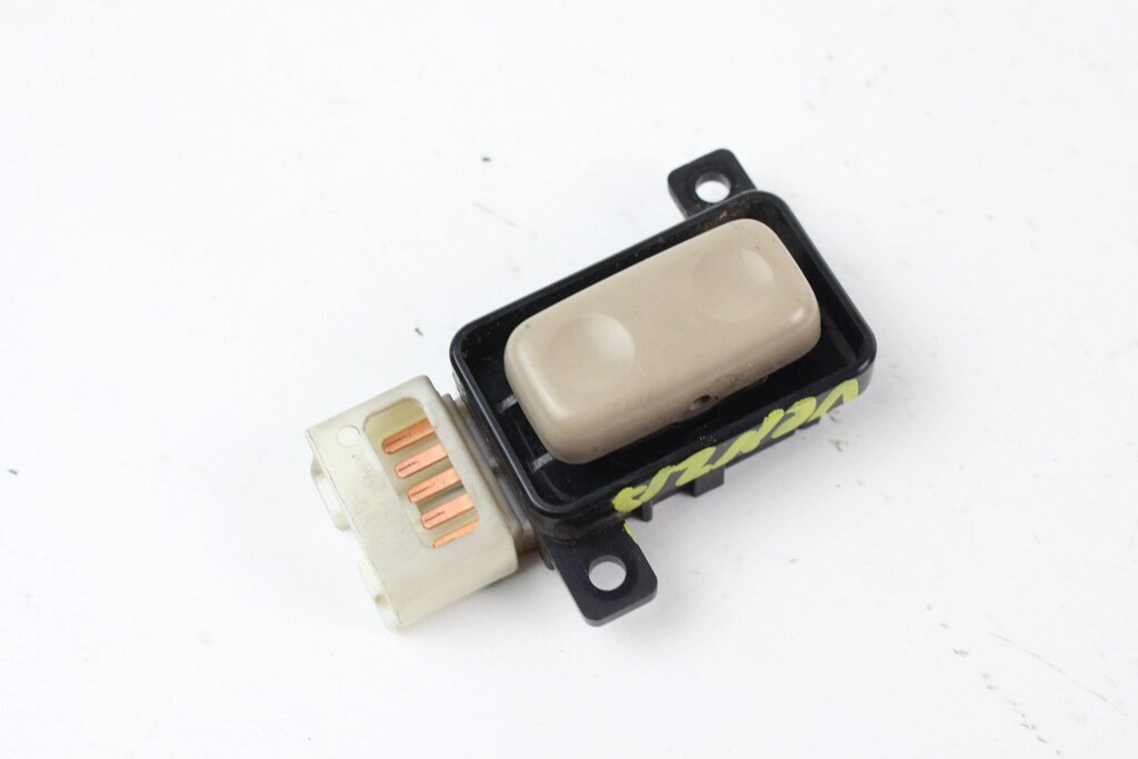 Кнопка регулювання сидіння LH Toyota Venza (AV10) 2008-2017 84920AE010A0 (81064) від компанії Автозапчастини б/в для японських автомобілів - вибирайте Razborka6062 - фото 1