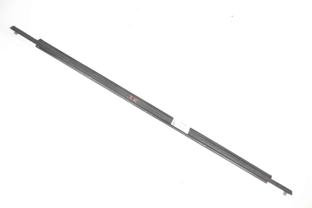 Молдинг скла двері задній правий Toyota Corolla Verso 2004-2009 7573064010 (63737) від компанії Автозапчастини б/в для японських автомобілів - вибирайте Razborka6062 - фото 1