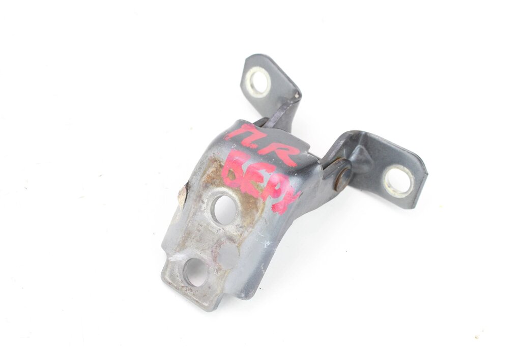 Петля двері передньої правої верх Mazda CX-5 (KE) 2012-2017 KD5358210 (48729) від компанії Автозапчастини б/в для японських автомобілів - вибирайте Razborka6062 - фото 1