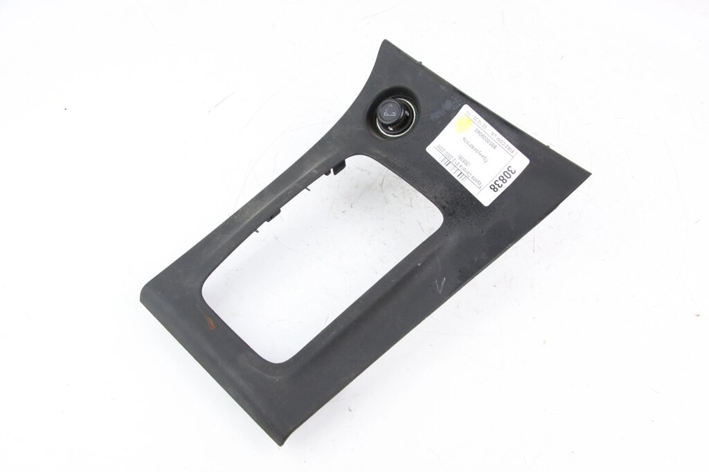 Прикурювач Toyota Corolla E12 (E120) 2000-2006 8550009040 (30838) від компанії Автозапчастини б/в для японських автомобілів - вибирайте Razborka6062 - фото 1