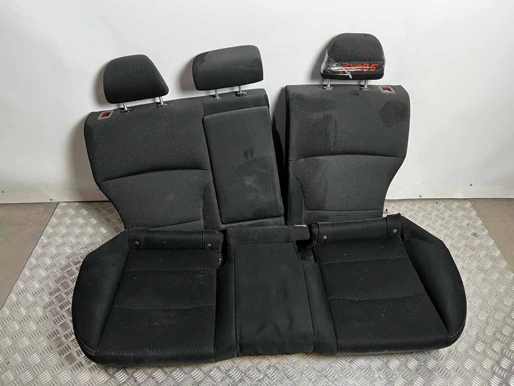 Сидіння заднє комплектне Subaru Outback (BS/BN) 2014-2020 (81128) від компанії Автозапчастини б/в для японських автомобілів - вибирайте Razborka6062 - фото 1