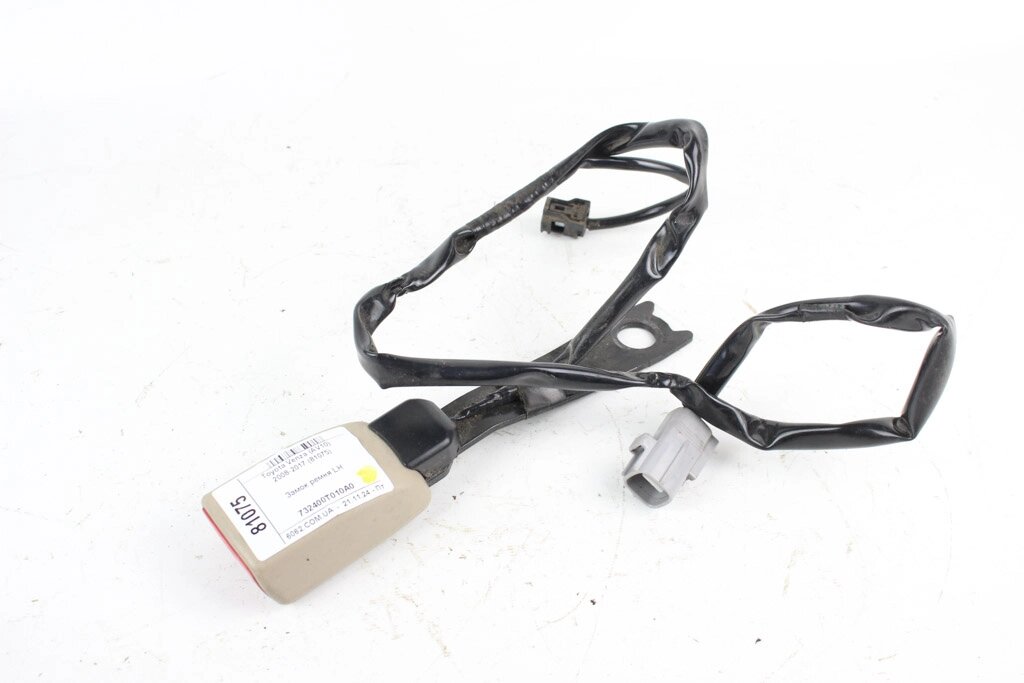 Замок ременя LH Toyota Venza (AV10) 2008-2017 732400T010A0 (81075) від компанії Автозапчастини б/в для японських автомобілів - вибирайте Razborka6062 - фото 1