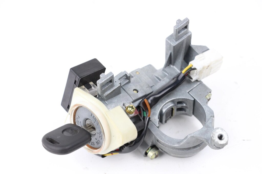 Замок запалювання МКПП Mitsubishi Grandis 2004-2010 MR995237 (13989) від компанії Автозапчастини б/в для японських автомобілів - вибирайте Razborka6062 - фото 1