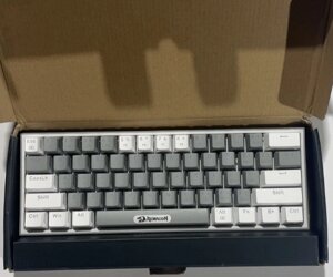 Клавіатура дротова: Redragon.