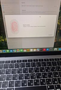 MacBook Air Quad Core i7 / 16 / 1000gb Space Gray.