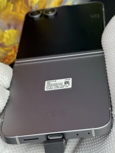 Смартфон Samsung Galaxy Flip 6 | НОВИЙ | 12GB 256GB SILVER