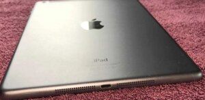 Оригінал Планшет Apple iPad AIR.