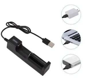 Зарядний пристрій з USB - JR2020-1 для батарей, таких як 18650, 14500, 16340 (CR123A), 10440, 18500