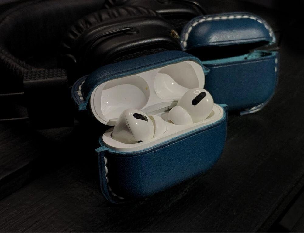 Корпус для AirPods виготовлений з натуральної шкіри (всі моделі) від компанії Artiv - Інтернет-магазин - фото 1