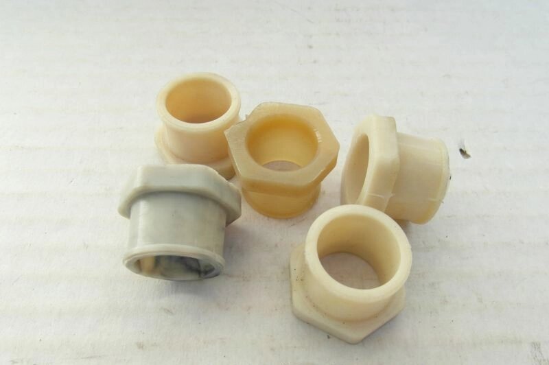 Втулка поверхового перемикача від компанії ТОВ "Інструмент" - фото 1