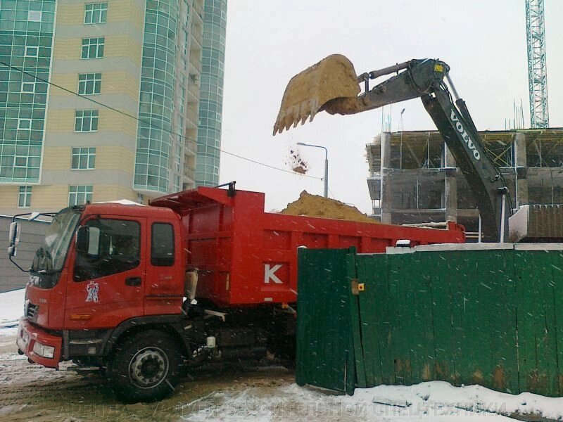 Оренда Самоскида - Перевезення оренда вантажного авто від компанії ОРЕНДА - ПОСЛУГИ БУДІВЕЛЬНОЇ СПЕЦТЕХНИКИ "ТОВ. УКРКІЕВТРАНС" - фото 1