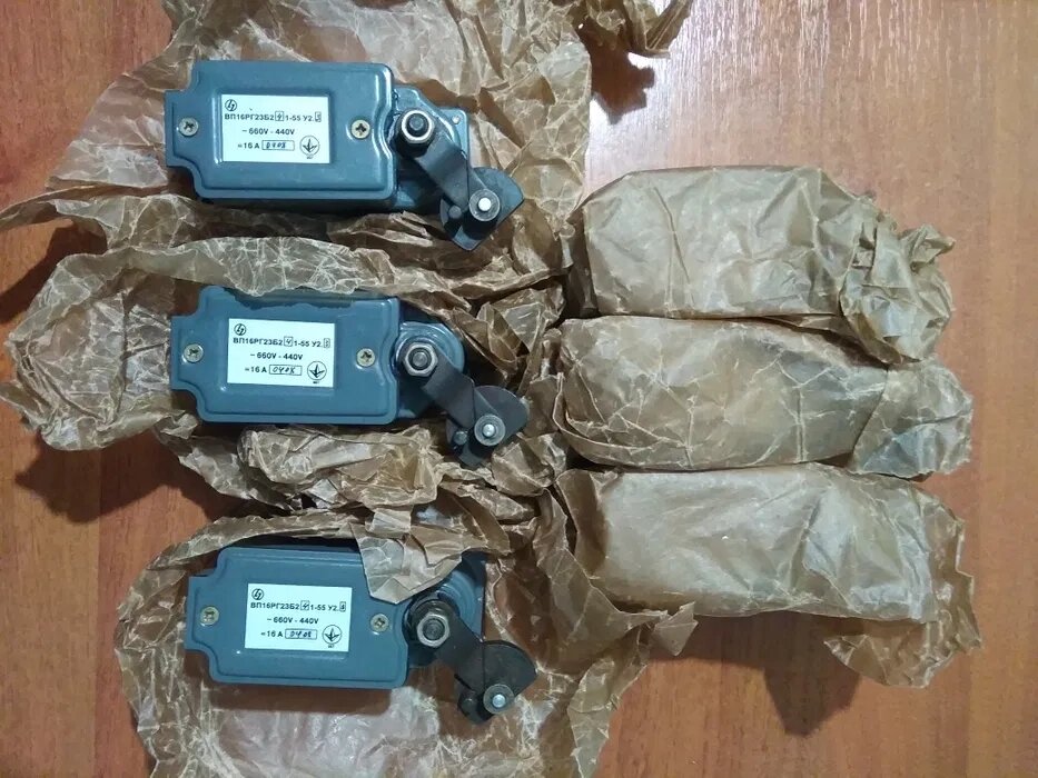 Вимикач кінцевий ВП-16 РГ 23Б241-55У2.3 від компанії ТОВ "В. Д. В.-Електро" - фото 1