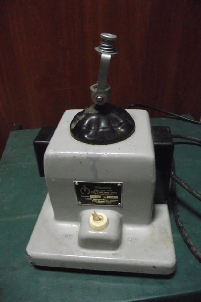 Вібраційна микромельница Vibrator DDR-GM9458 VEB від компанії ТОВ АЛЬТАВІРА - Прилади КВП, лабораторне, випробувальне обладнання - фото 1