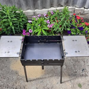 Мангал Чемодан із двома столиками 3 мм 7 шампурів